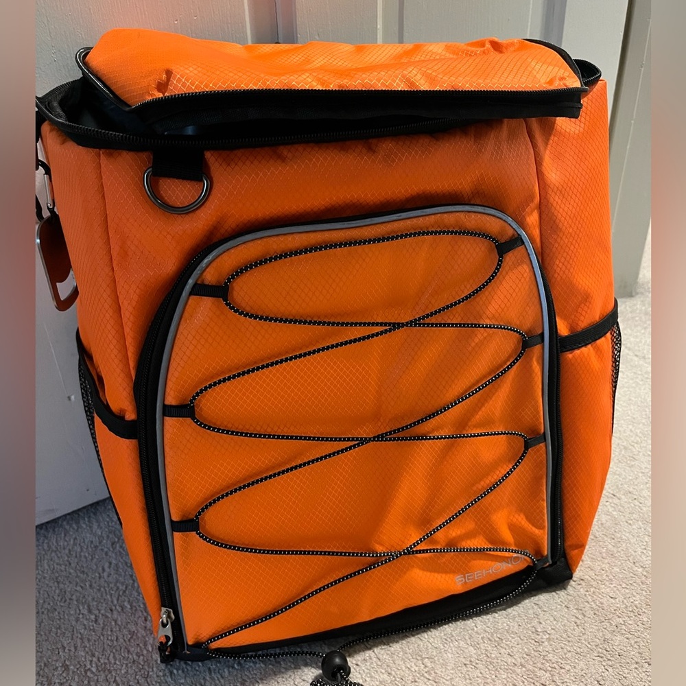 Seehonor orange insulated backpack cooler